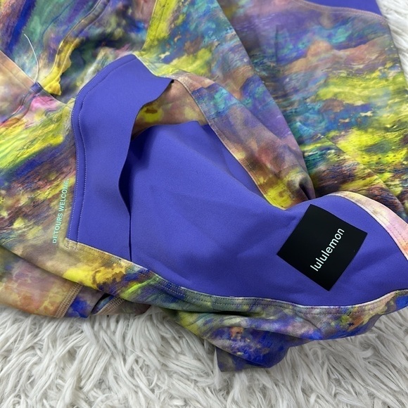 Lululemon Cargo Super-High-Rise Hiking Tight 25" Altered Nature Multi - Picture 3 of 6